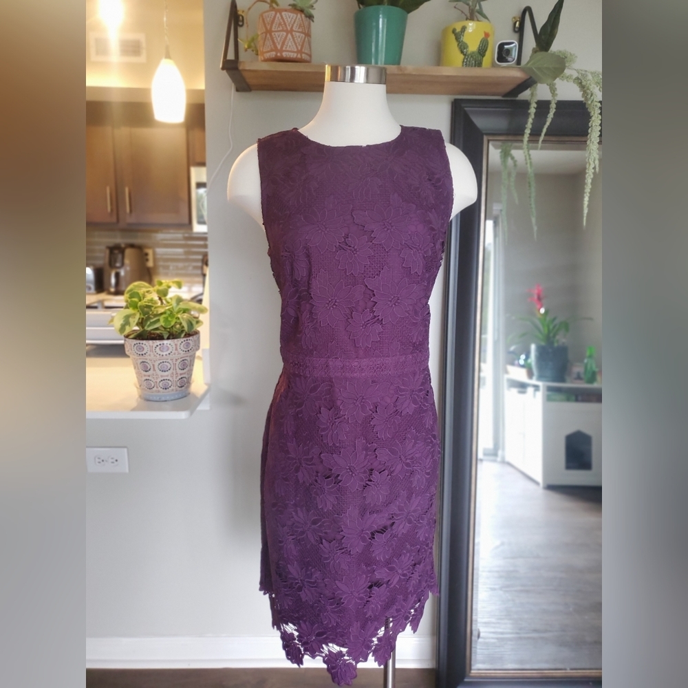 Dress - Picture 3 of 7
